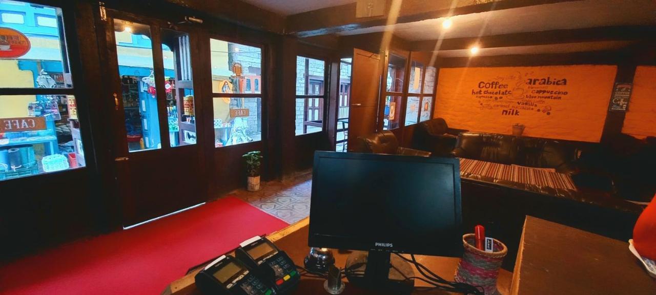 Lama Hotel - Cafe De Himalaya Lukla Exterior photo
