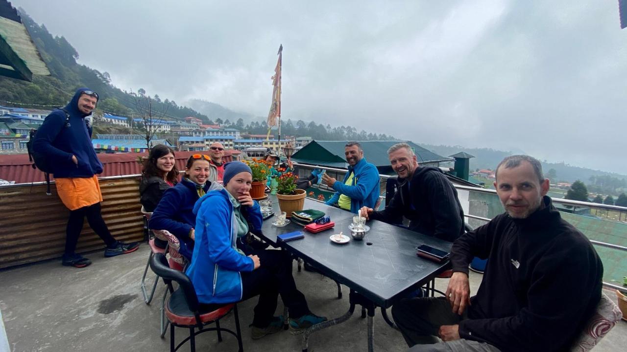 Lama Hotel - Cafe De Himalaya Lukla Exterior photo
