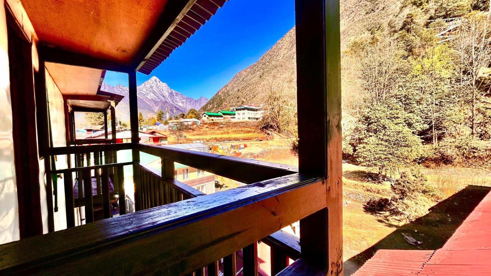 Lama Hotel - Cafe De Himalaya Lukla Exterior photo